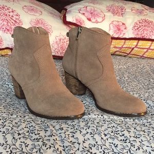 Lands’ End Harris ankle boot